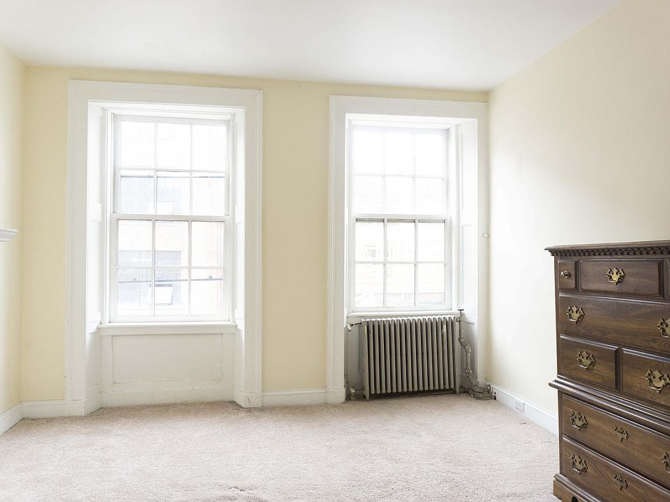 2nd image of 148 Charles St #2