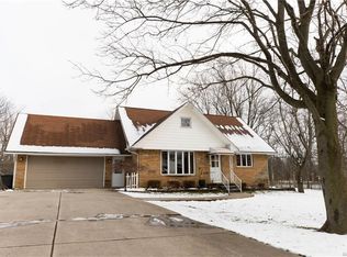 612 Harris Hill Rd, Lancaster, NY 14086