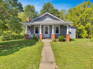 313 Richards Ln, Bluff City, TN 37618