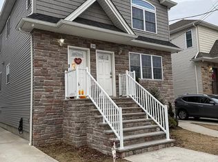 24 Eugene St FLOOR 1, Staten Island, NY 10309