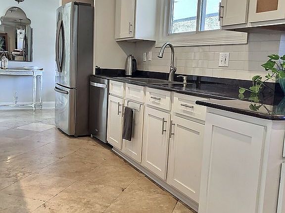 5th image of 6200 Cartier Ave