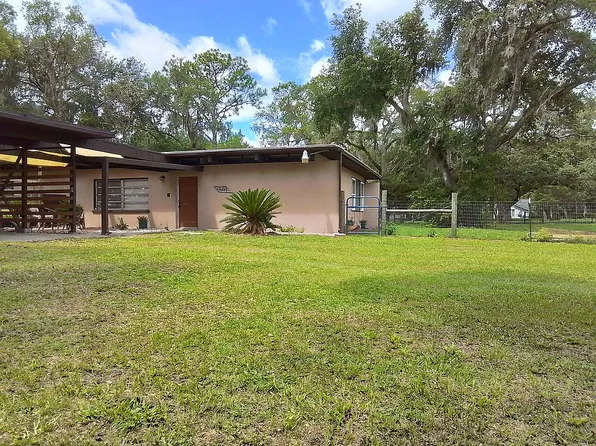 5023 Bobwhite Ct, Dade City, FL 33523