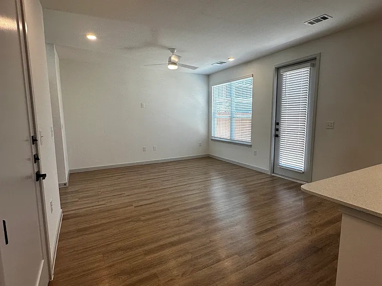 Barbarosa Rd — Photo 20