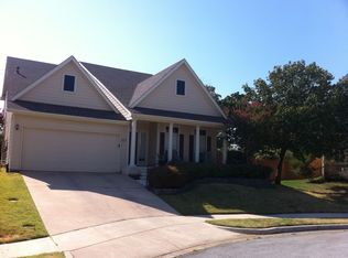 513 Hawthorne St, Grapevine, TX 76051
