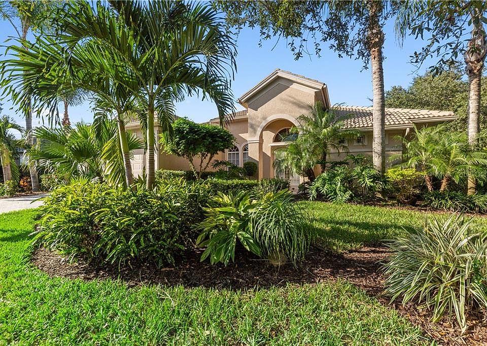 1st image of 13784 Long Lake Ln
