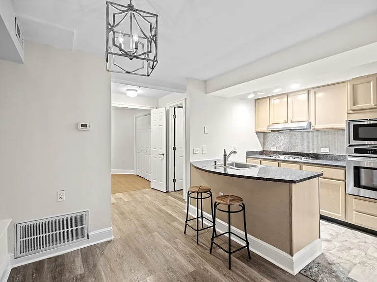1759 T St NW #G — Photo 11