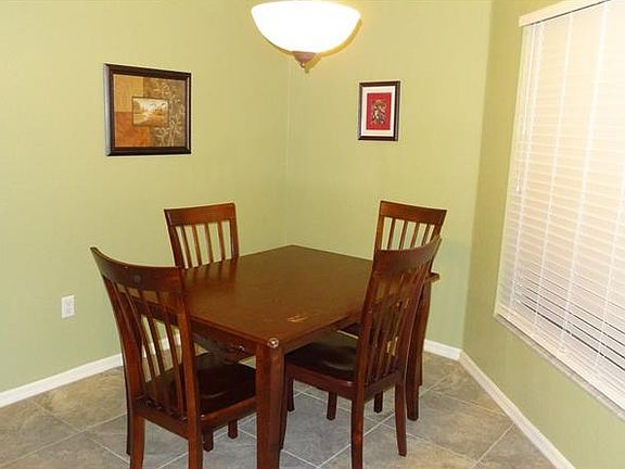 5th image of 135 Windridge St