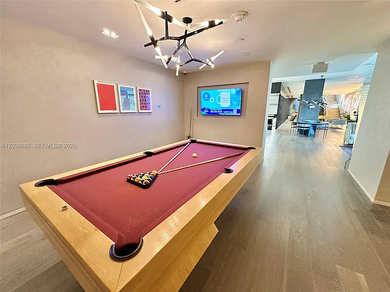 650 NE 32nd St #1404 — Photo 41