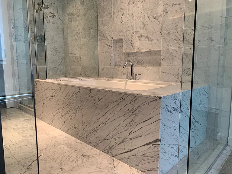 2900 McKinnon St #804 — Photo 15