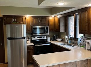 2657 Woodmar Rd, Rockford, IL 61114