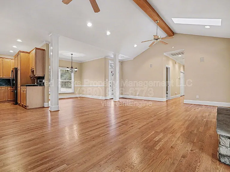 1760 Jacobs Way — Photo 6