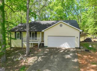 135 Redbud Ct, Senoia, GA 30276
