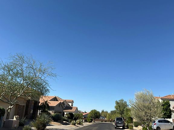 4th image of 2418 W Barbie Ln