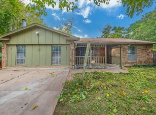 8017 Donegal Ln, Fort Worth, TX 76180