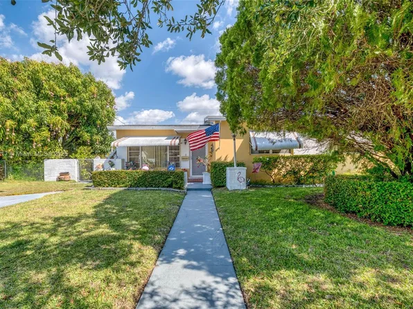 10005 Nicaragua Dr, Cutler Bay, FL 33189