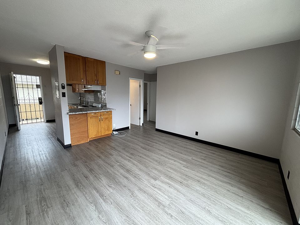 1st image of 1323 Matlock Ave #3