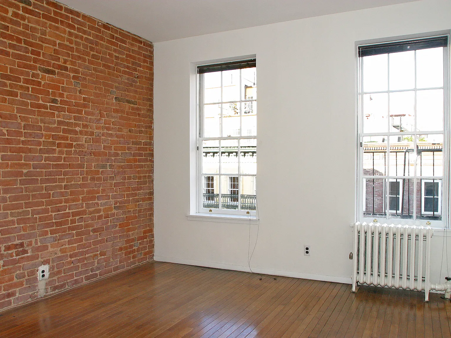 326 East 81st Street — Photo 3