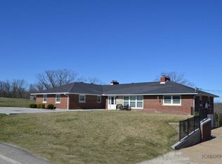 2017 Pea Ridge Rd, Centertown, MO 65023