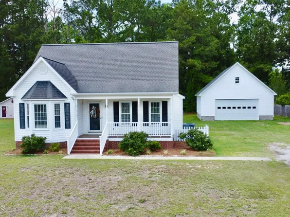 126 Edgewater Road, Washington, NC 27889