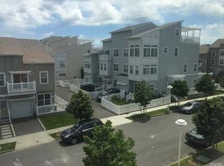 171 White Sands Way #B, Arverne, NY 11692
