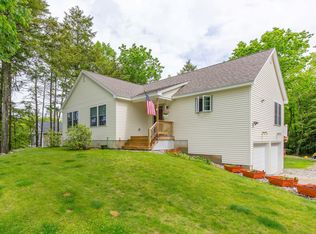 7 Magnolia Dr, Gray, ME 04039