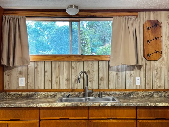 572 Laie Dr, Makawao, HI 96768