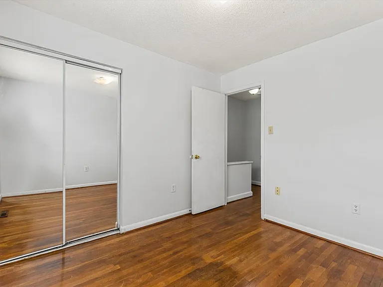 2530 E North St #3D — Photo 16