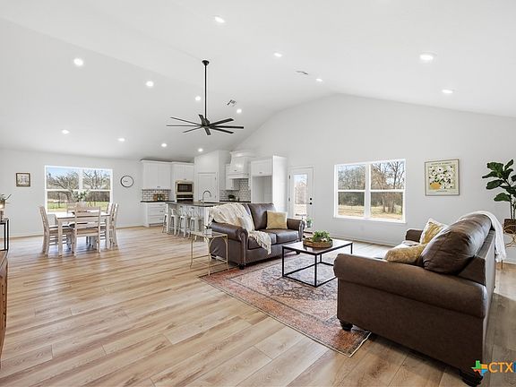 4th image of 2303 Pilgrim Ln