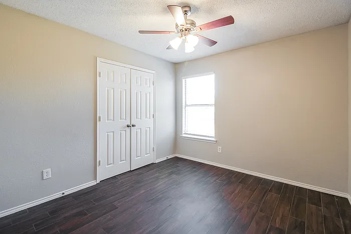 1909 Canyon Ridge St — Photo 11