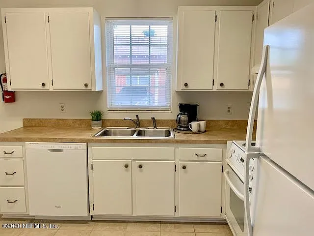 1815 Van Wert Ave #3 — Photo 3