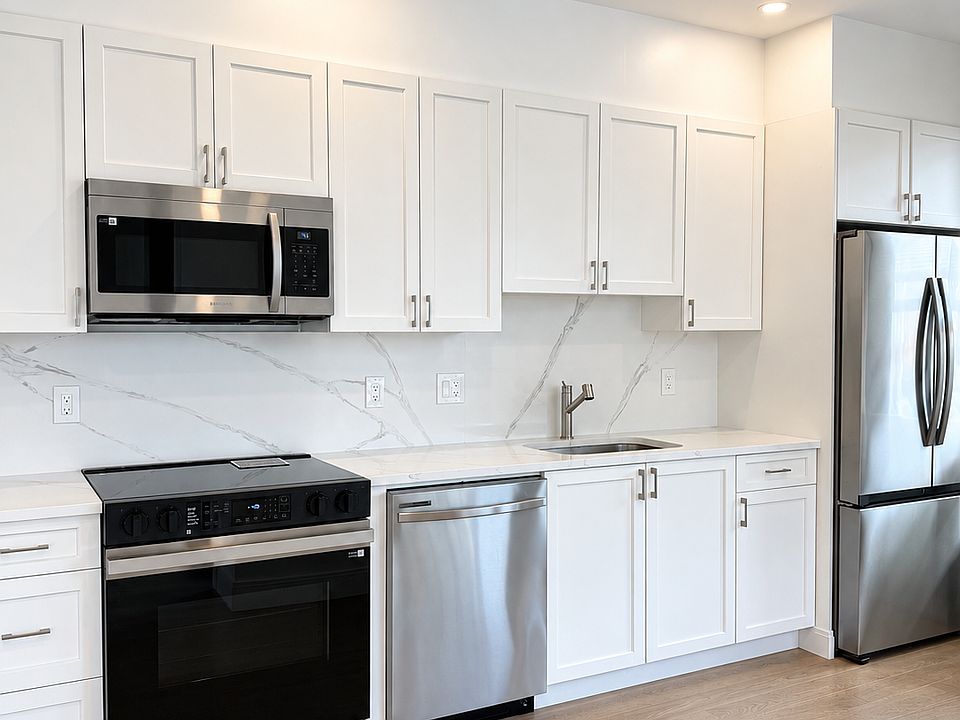 1st image of 36 Colborne Rd #2B