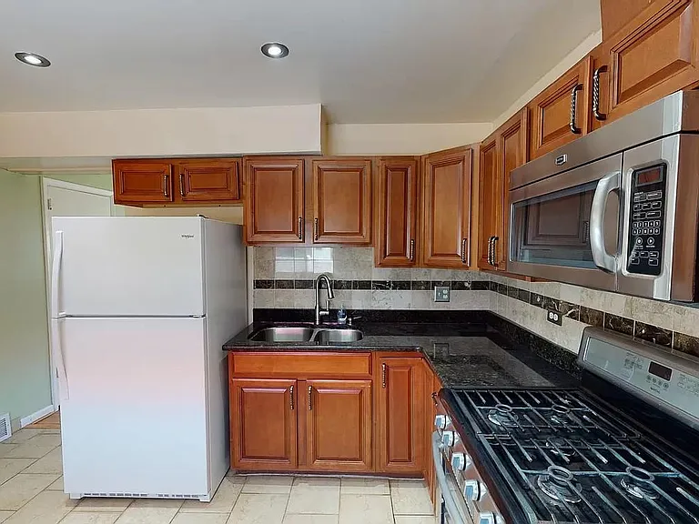10 E Judith Ann Dr — Photo 7