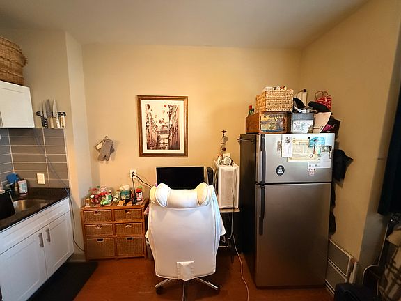 5th image of 1808 Fairmount Ave #1F