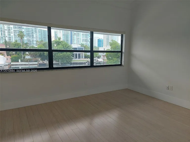 255 S Poinciana Dr #605 — Photo 29