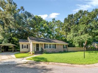 2105 Upham Pl, Mobile, AL 36607