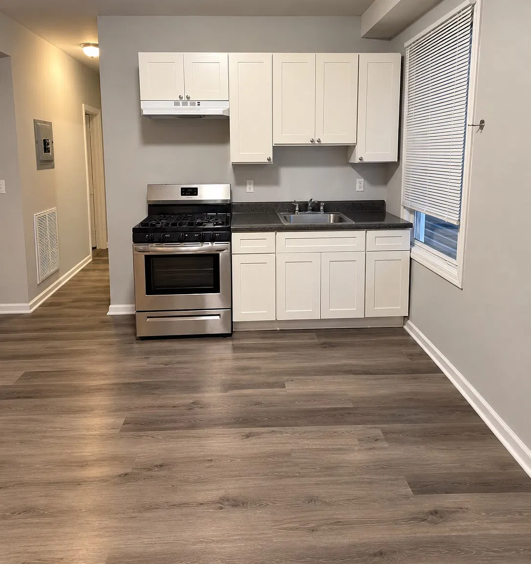 2 bed, $1,800 — Photo 3