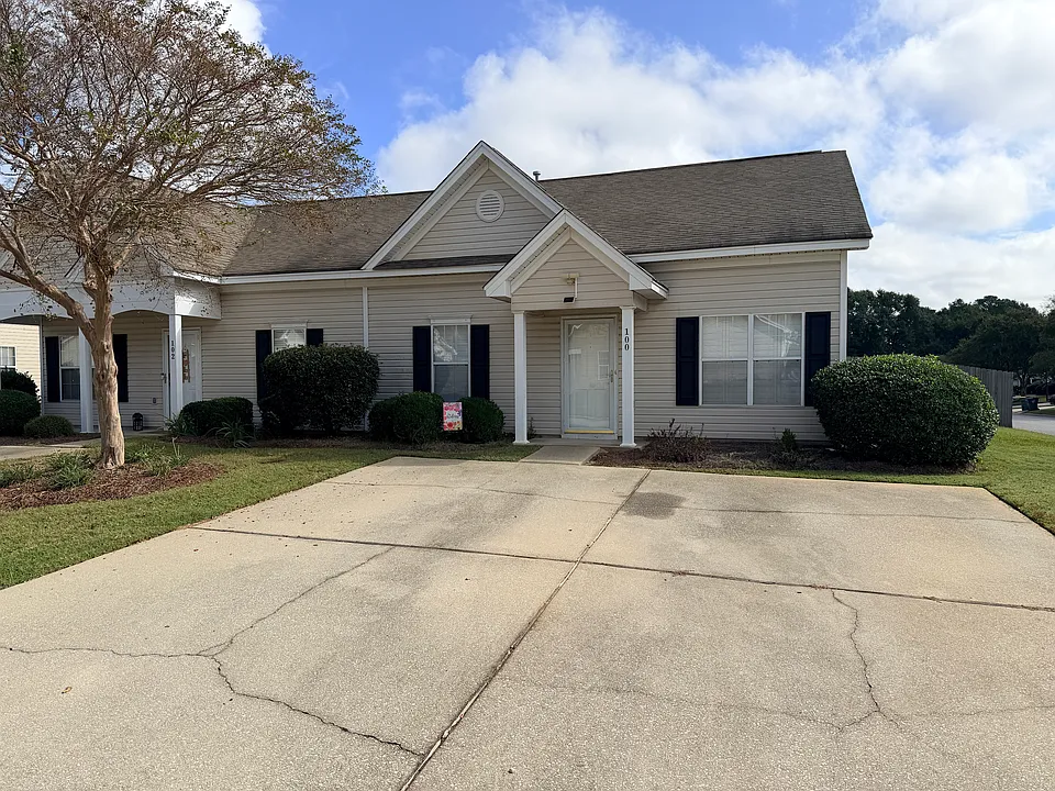 100 Cabot Bay Dr