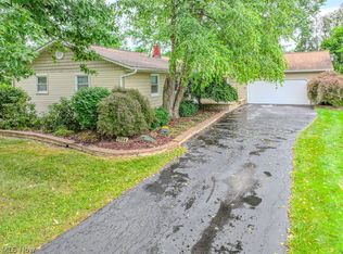 7230 Rosedale Dr, Mentor, OH 44060