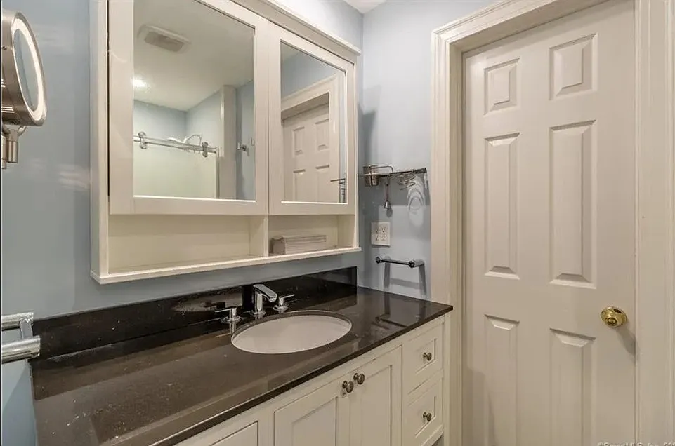3 bed, 1774 sqft, $2,490 — Photo 1