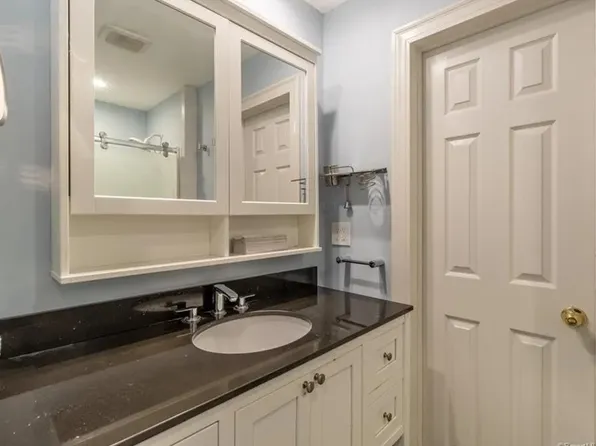 78 Marlborough St Floor 2, Portland, CT 06480