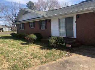 301 Moore Dr, Lexington, NC 27292