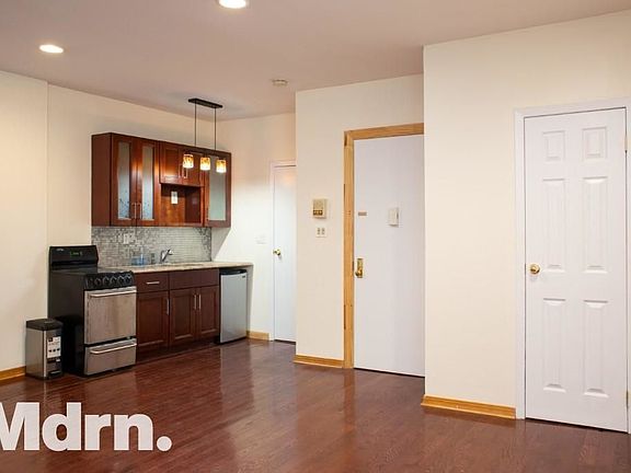 4th image of 18 W 37th St APT 301