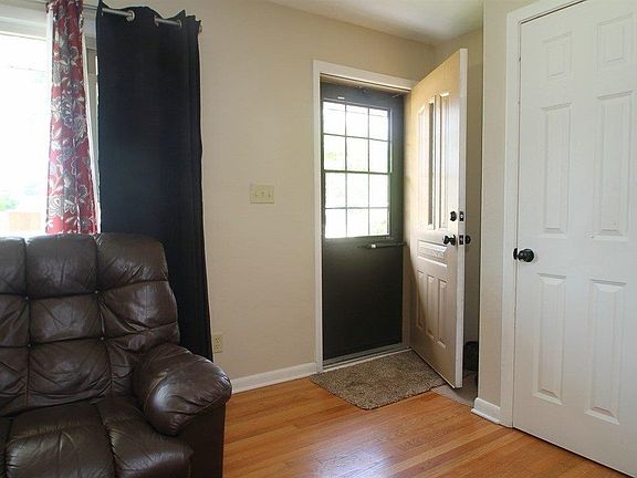 2nd image of 6027 N Mulberry Ave