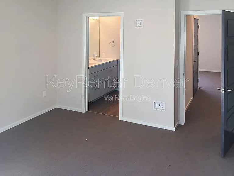 2725 W 25th Ave #8 — Photo 11
