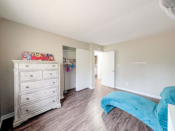 5th image of 8616 Hickory Ave