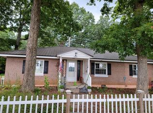 9685 Leesville Rd, Huddleston, VA 24104