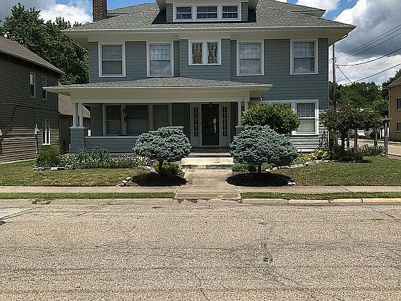2nd image of 213 Park Ave