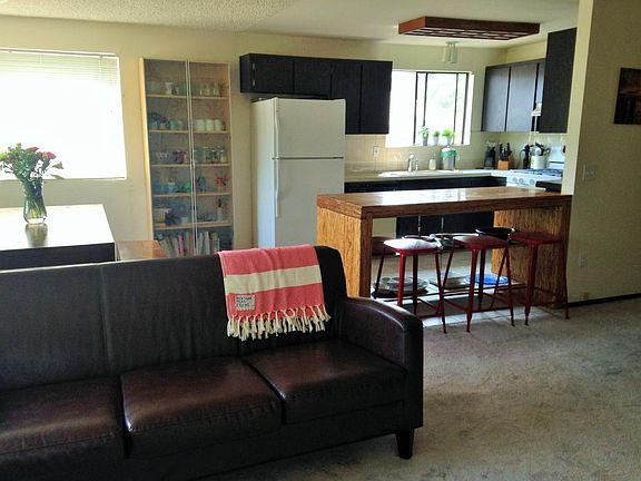 Kitchen, Dining & Lower Living Room