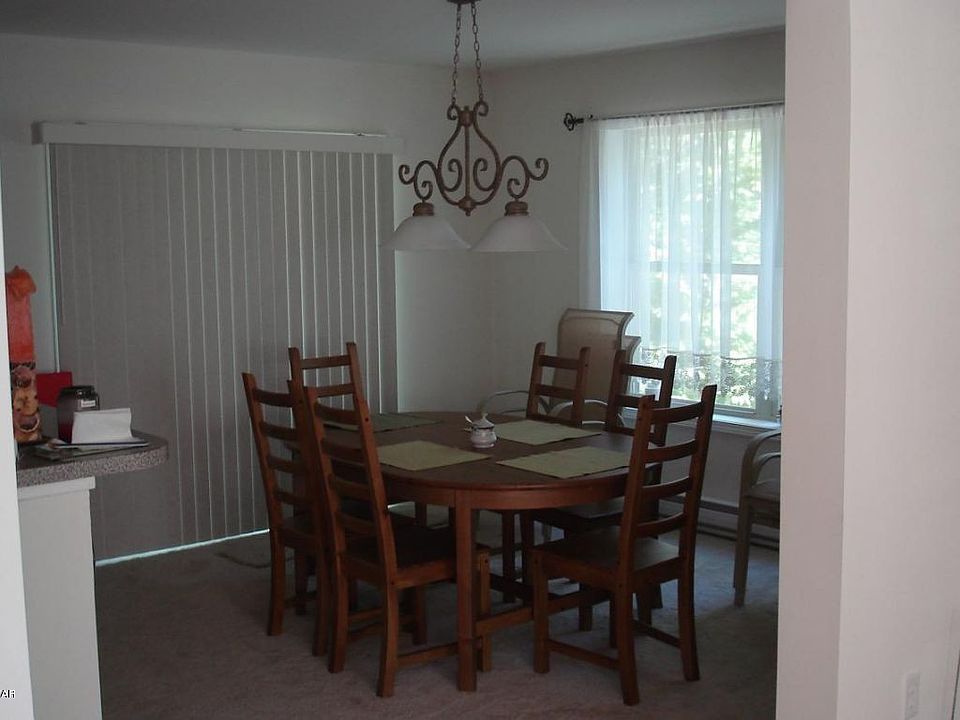 2nd image of 715 Timber Ridge Cir