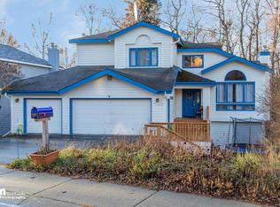 7242 Hunter Cir, Anchorage, AK 99502